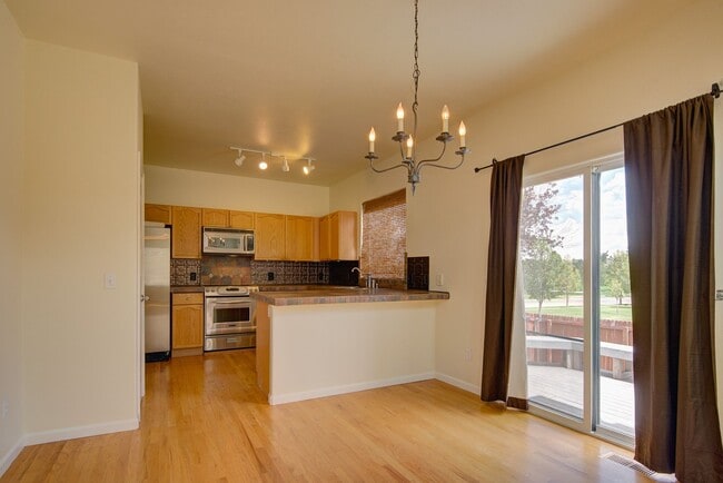 Building Photo - Beautiful home with 3 bedrooms, 2 1/2 bathrooms, 2-car garage ready to move in!  NO PETS & NO SMO...