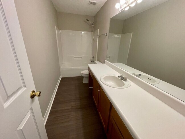 Building Photo - SPRING LAKE GATED COMMUNITY