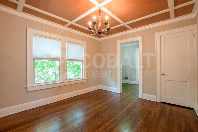 Building Photo - 499 Winton Terrace NE