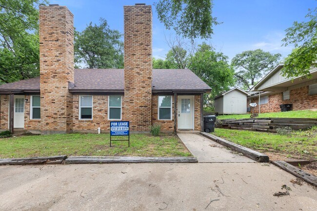 Building Photo - 1205 W Texas St