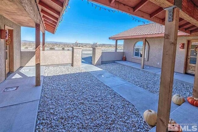 Building Photo - Spacious Lake-Adjacent Estate on 4.6 Acres in Silver Springs, NV