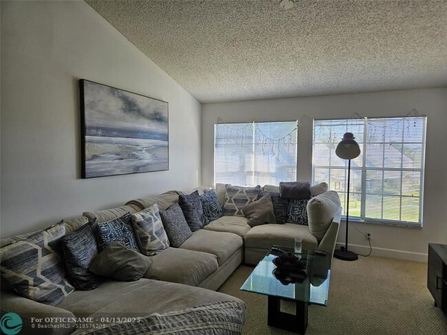 Building Photo - 6355 La Costa Dr