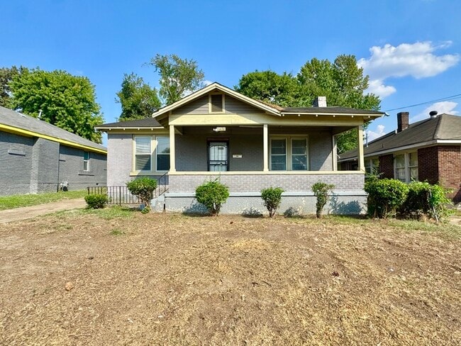 Building Photo - 1478 South Willet Street