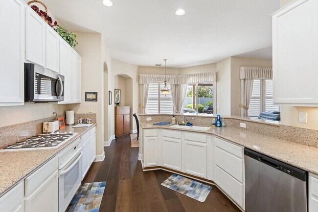Building Photo - 1121 Galston Dr