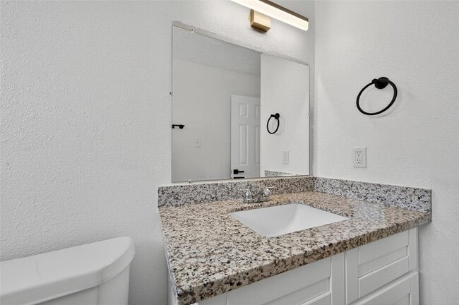 Building Photo - 7635 Dawnridge Dr