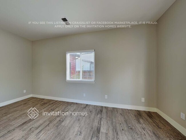 Building Photo - 616 Scotch Pine Dr