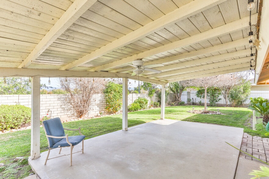 Building Photo - 205 E Old Mill Rd