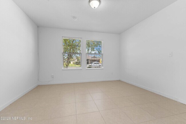 Building Photo - 8704 Lake George Cir W