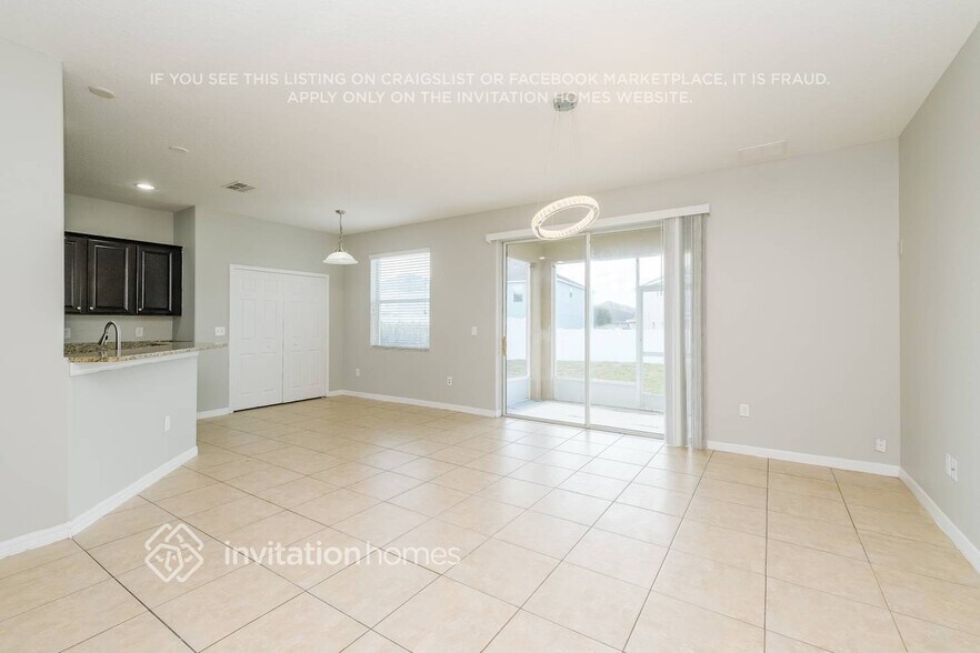 Building Photo - 1808 Oak Pond St
