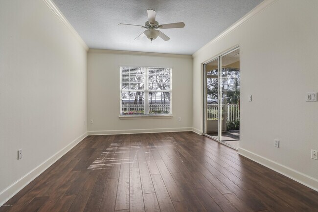 Building Photo - 215 S Ocean Grande Dr