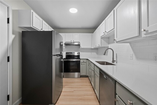 Building Photo - 2064 N Kantz Ln