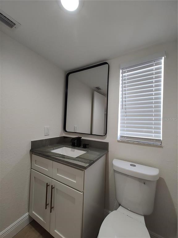 Building Photo - 255 Capri Cir N