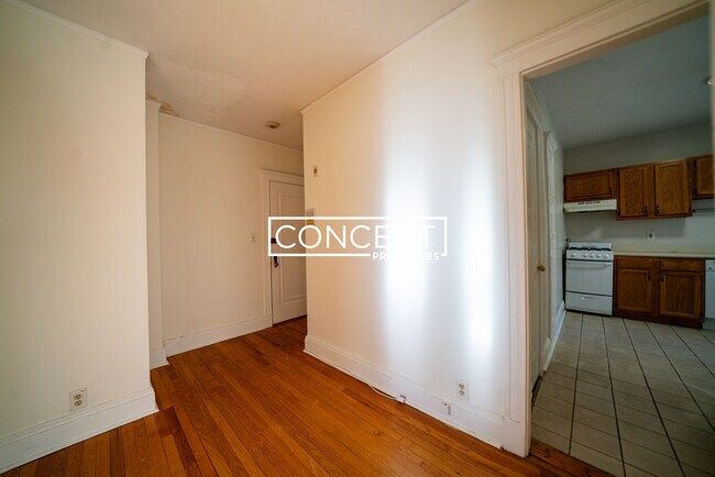 Building Photo - 56 Selkirk Rd