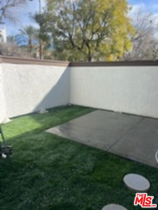 Building Photo - 6255 Canoga Ave