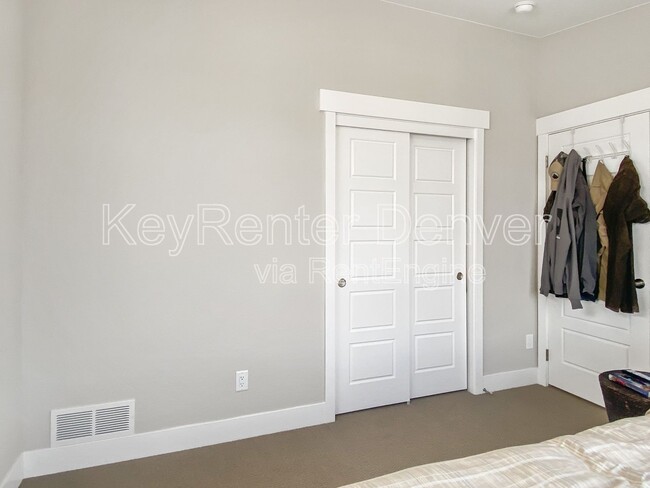 Building Photo - 5684 N Galena St