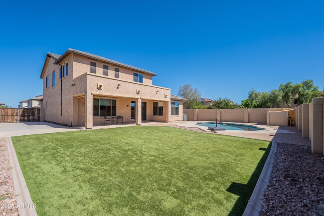 Building Photo - 12307 W Villa Hermosa