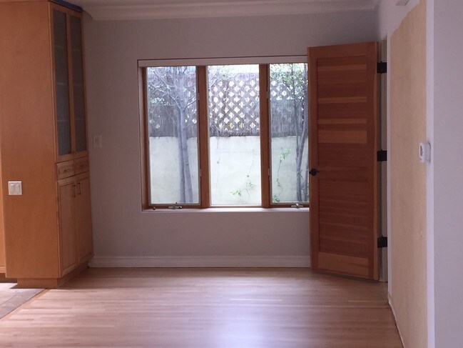 dining area off kitchen - 1136 8th St