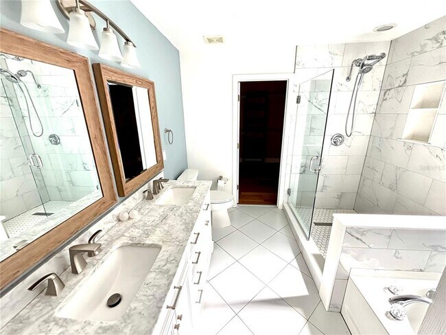 Building Photo - 10812 Tilston Point