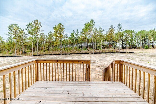 Building Photo - 533 Stadium Dr