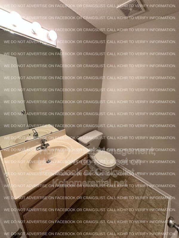 Building Photo - 8657 NE 97th St