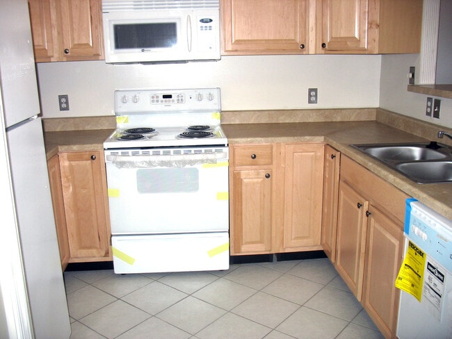 Primary Photo - 3535 Memorial St