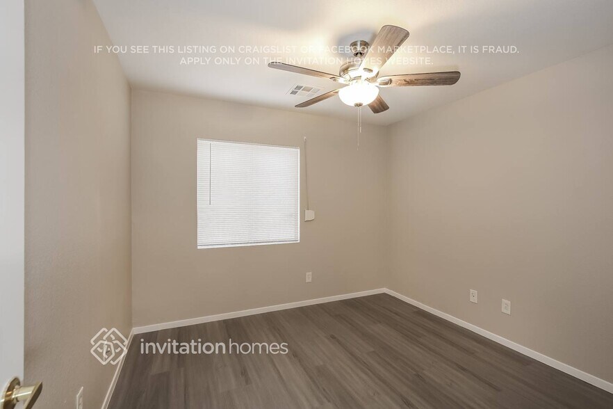 Building Photo - 1424 Laughing Larkspur Ave