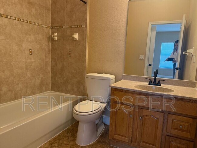 Building Photo - 3725 S Lake Orlando Pkwy
