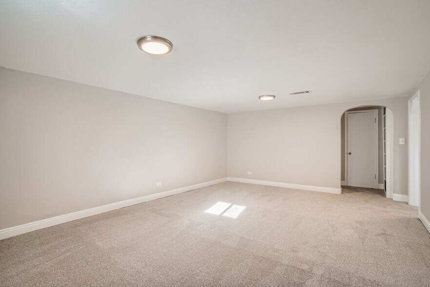 Building Photo - 4020 S Bannock St