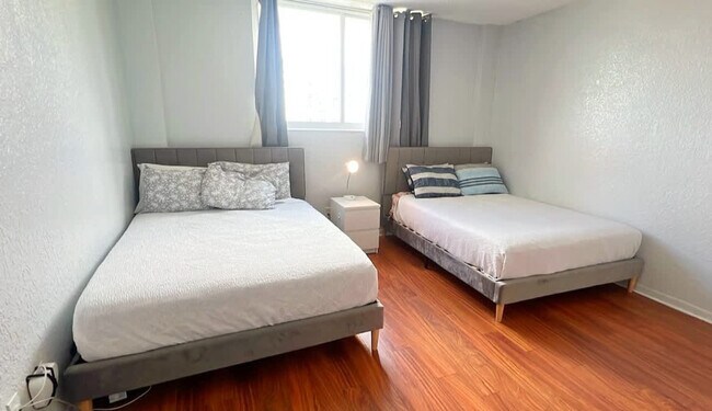 Building Photo - 19370 Collins Ave