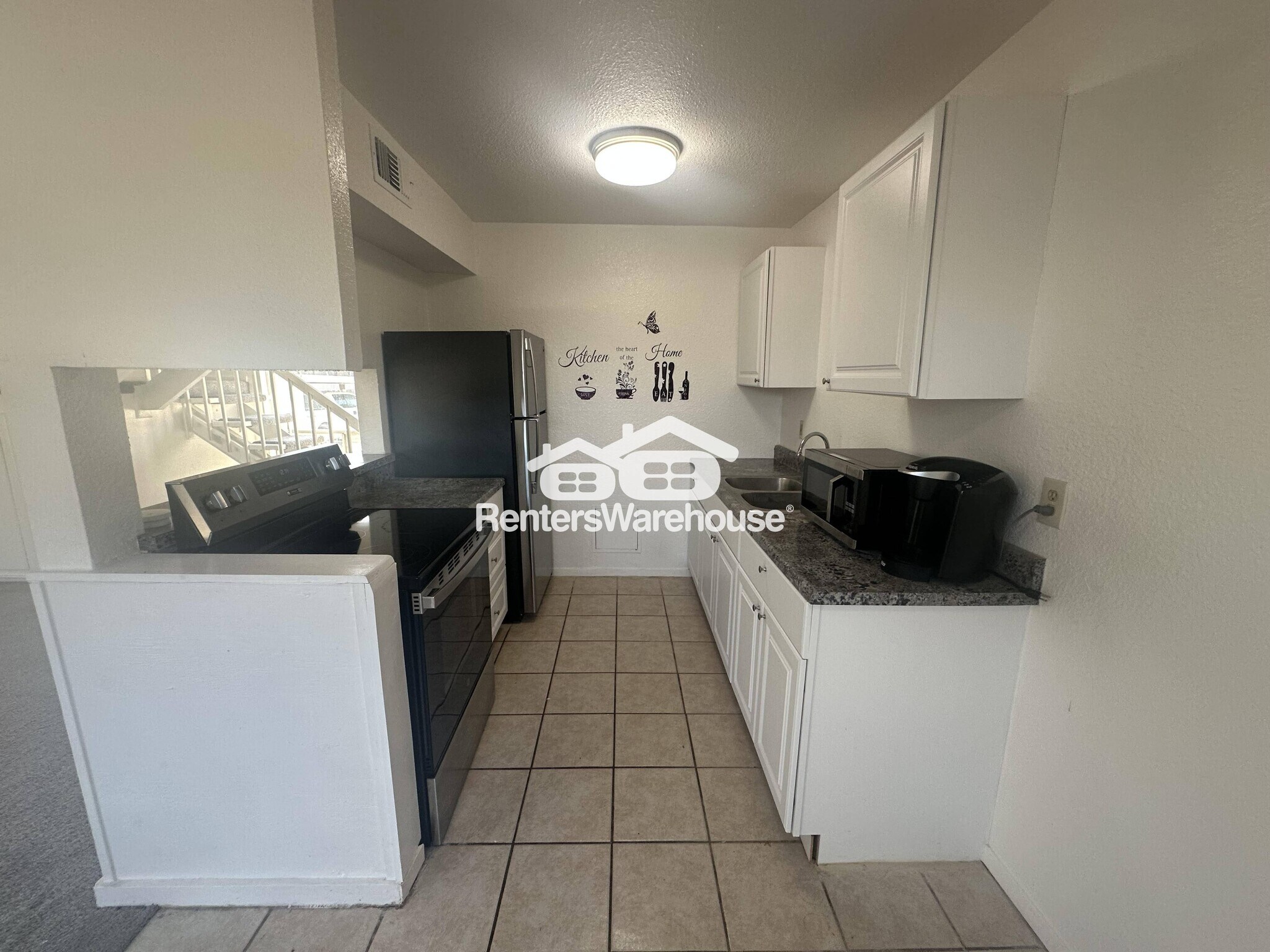 Building Photo - 9915 Powhatan Dr