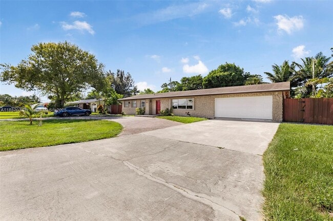 Building Photo - 5070 Ponderosa Ln
