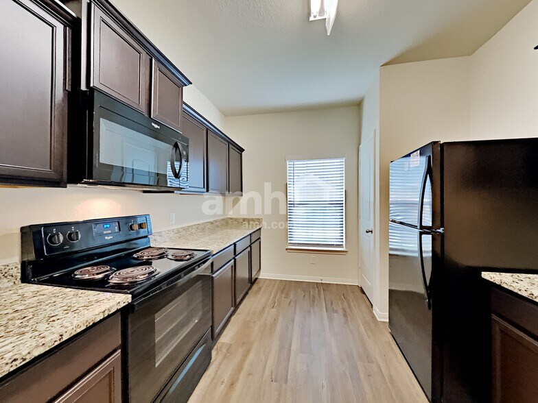 Building Photo - 12331 Carlson Valley