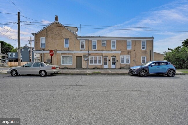Primary Photo - 130 Belvedere Ave