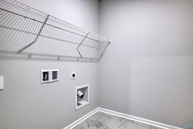 Building Photo - 12392 Whitcomb Cir