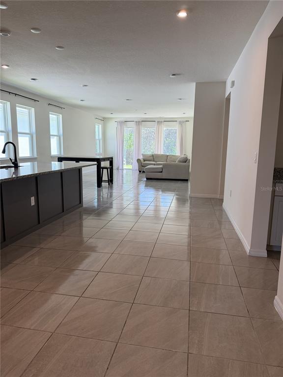 Building Photo - 1563 Sepal St