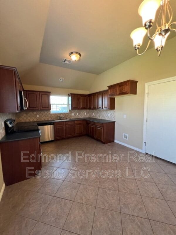 Building Photo - 12797 SE 21st Ct