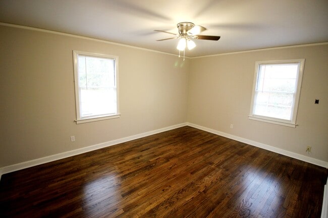 Building Photo - 3739 Honeysuckle Ct