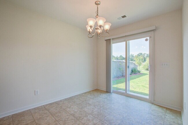 Building Photo - 183 Brittondale Rd