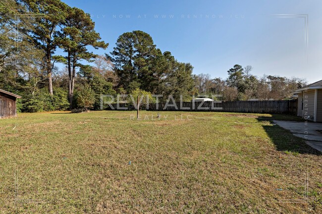 Building Photo - Charming 3-Bed 2-Bath Brick Home in West Mobile