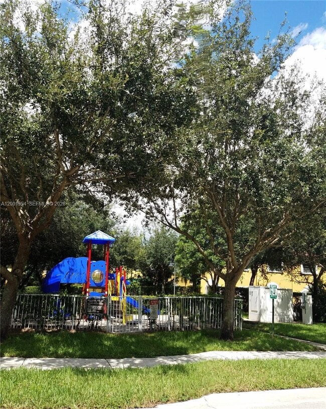 Building Photo - 12722 SW 49th Ct