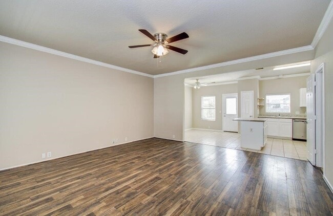 Building Photo - 6131 Scotchwood Dr