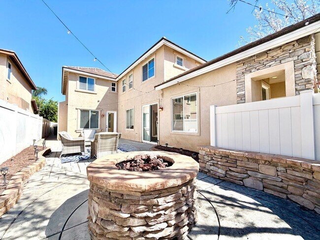 Building Photo - Modern Murrieta Living: Spacious 3-Bedroom Home in Griffith Place