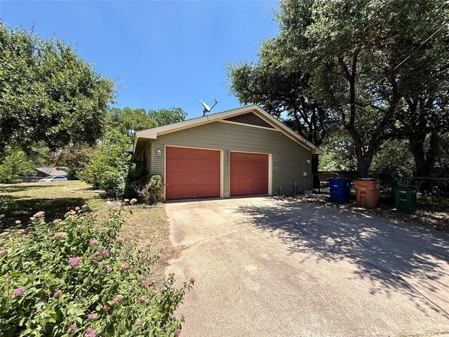 Building Photo - 6301 Emory Ln