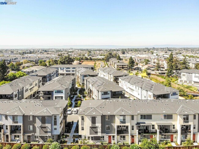Building Photo - 29438 Urbia Way