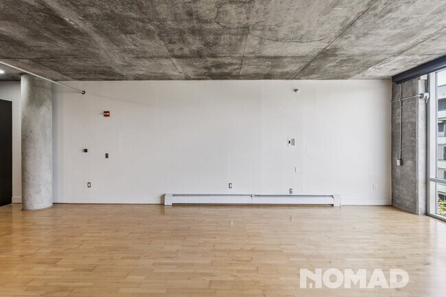 Building Photo - Large 1 Bedroom in Jack London Oakland w/ ...