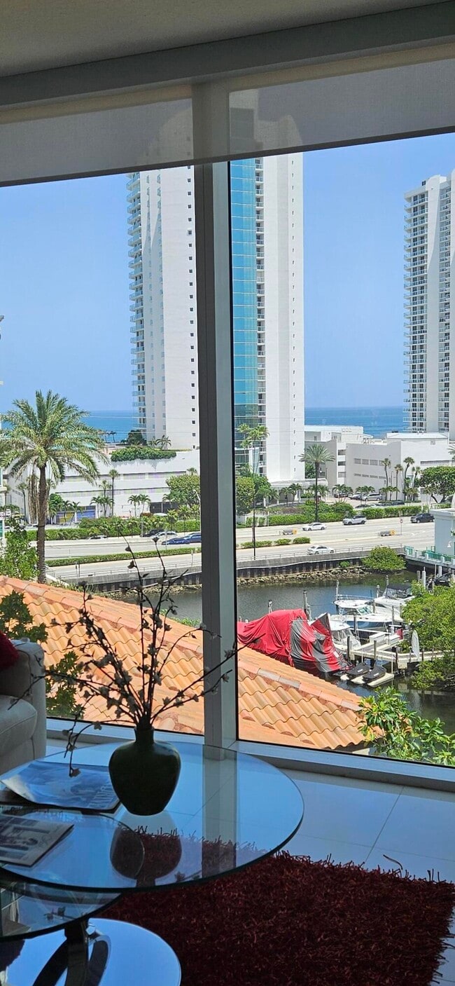 Building Photo - 200 Sunny Isles Blvd