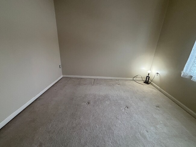 Building Photo - 3776 Kenwick Trail