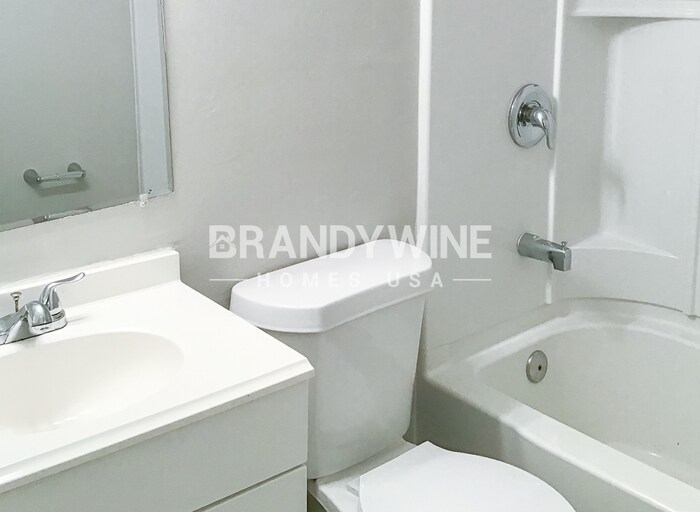 Building Photo - 4666 Edwina Ln SW