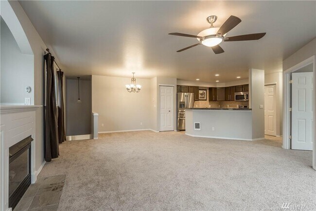 Building Photo - 2201 192nd St SE