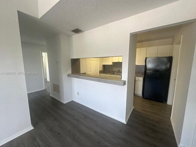 Building Photo - 2303 N Congress Ave